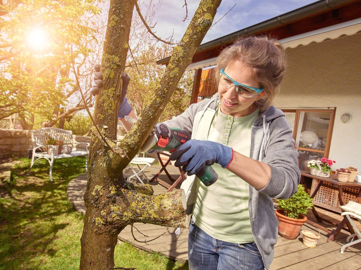Bosch Akku Säge EasyCut 12 (ohne Akku, NanoBlade Technologie, 12 Volt System, im Karton)